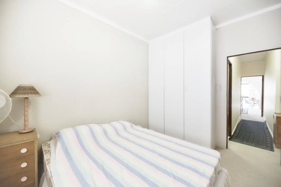 5 Bedroom Property for Sale in De Kelders Western Cape